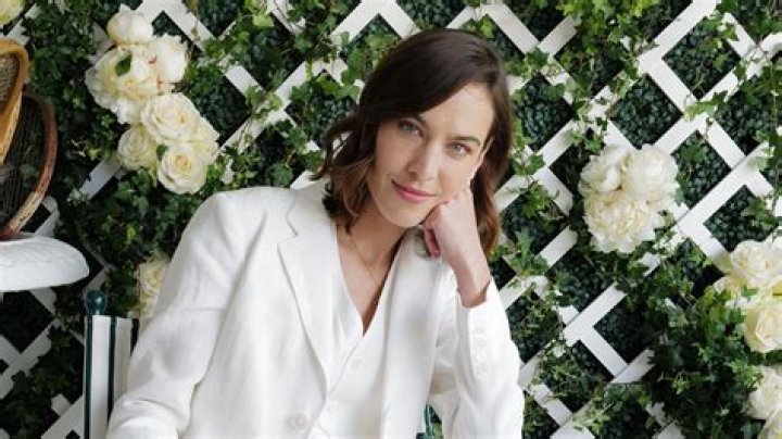 Alexa Chung's Impressive Wealth: Unveiling Her Net Worth