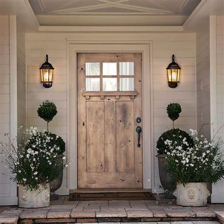 Discovering The Beauty Of Ay Tone Wooden Doors