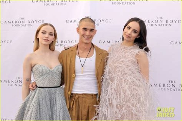 Dove Cameron And Sofia Carson: A Dynamic Duo In Hollywood