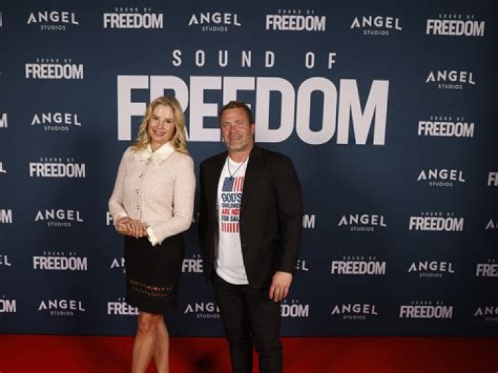 Explore Mira Sorvino's Extraordinary Journey: Age And Accomplishments