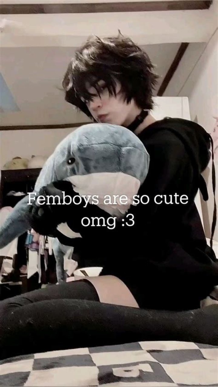 Exploring The Aesthetic Of Femboy Sitting
