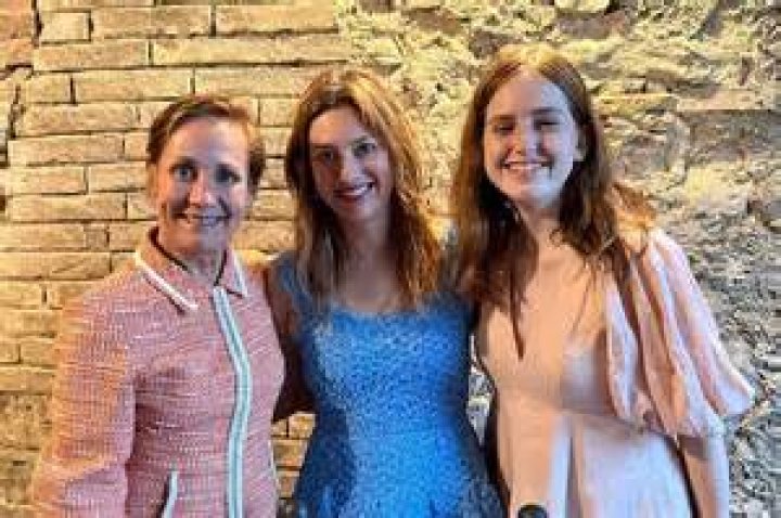 Lori Metcalf's Daughter: Get To Know The Talented Zoey Perry