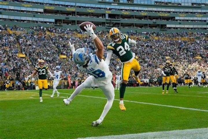 Maximizing Your Fantasy Football Success: Week 14 Waiver Wire Insights