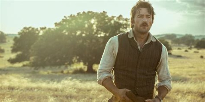 Ontdek De Wereld Van Films En TV-programma's Met Brandon Sklenar