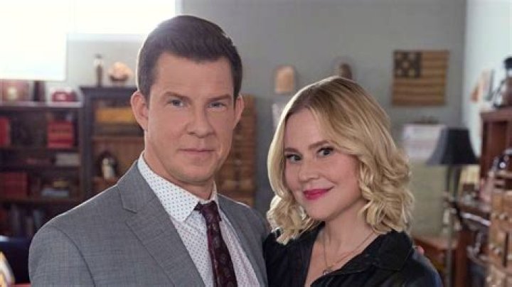 Unraveling Eric Mabius Divorce: A Journey Through Love And Separation