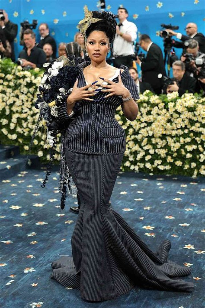 Unveiling The Allure: Nicki Minaj's Iconic Boobs