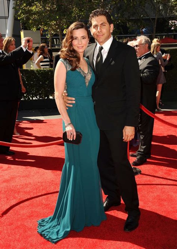 Unveiling The Connection Between Steven Rodriguez And Linda Cardellini