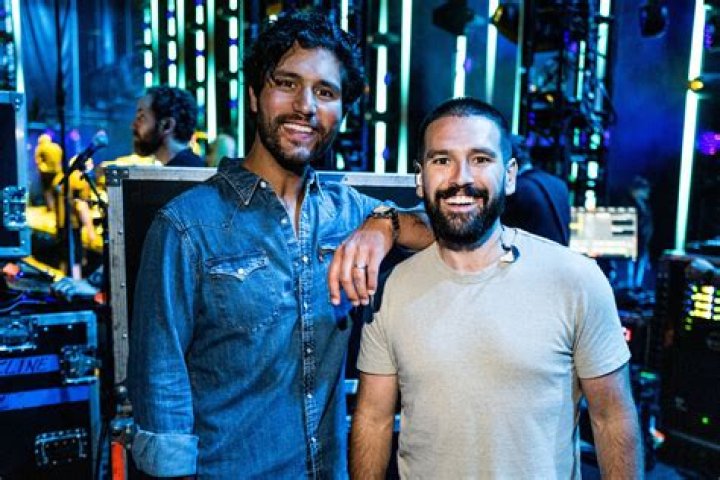 Unveiling The Heights Of Dan And Shay: How Tall Are They?